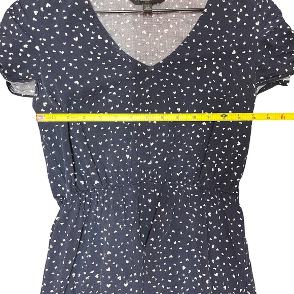 Banana Republic delicate hearts dress 💙🤍 - Picture 4 of 9